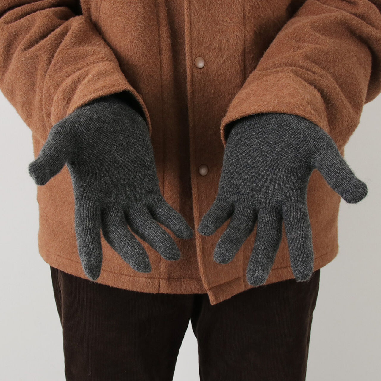 Plain Stitch Cashmere Gloves,, large image number 8