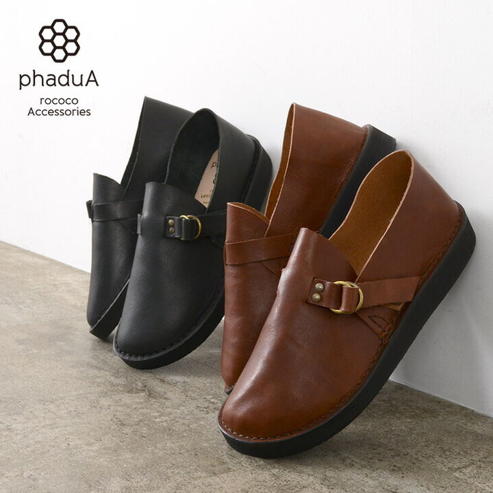Leather slip-on with double ring buckle