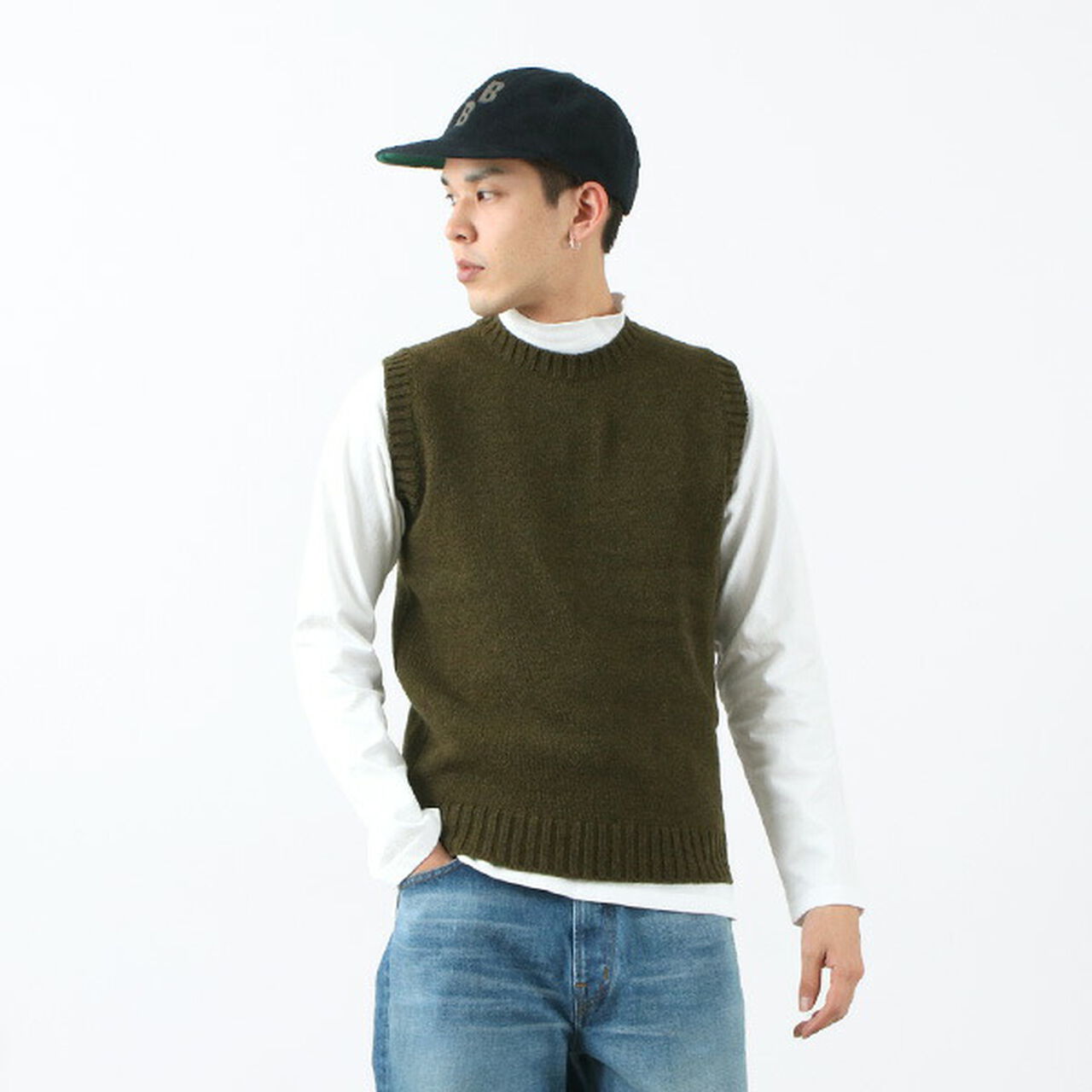 LANDNOAH British Wool Crew Neck Knitted Vest,Khaki, large image number 0