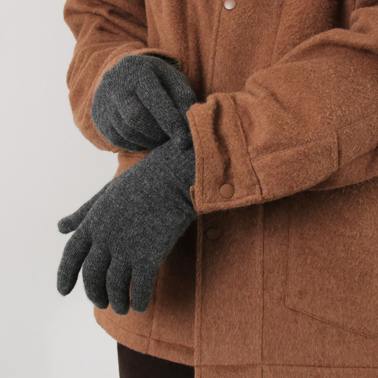 Plain Stitch Cashmere Gloves,, large image number 4