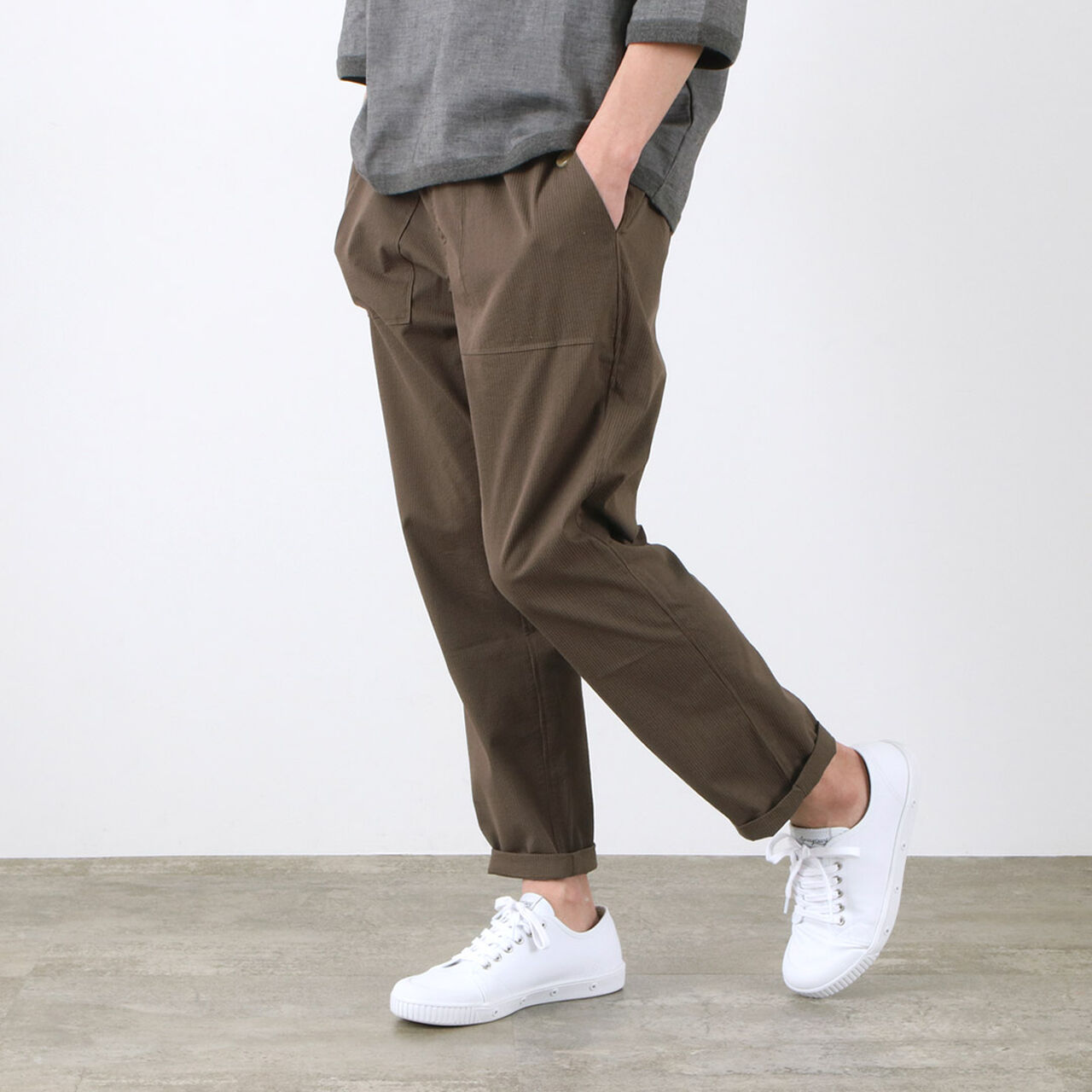 Colour coded COOLMAX seersucker ankle trousers,Brown, large image number 0
