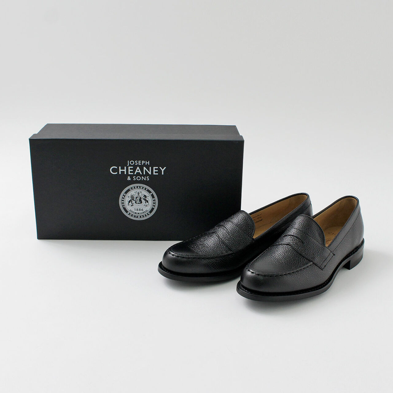 Howard R Coin Loafer Grained Calf,, large image number 3